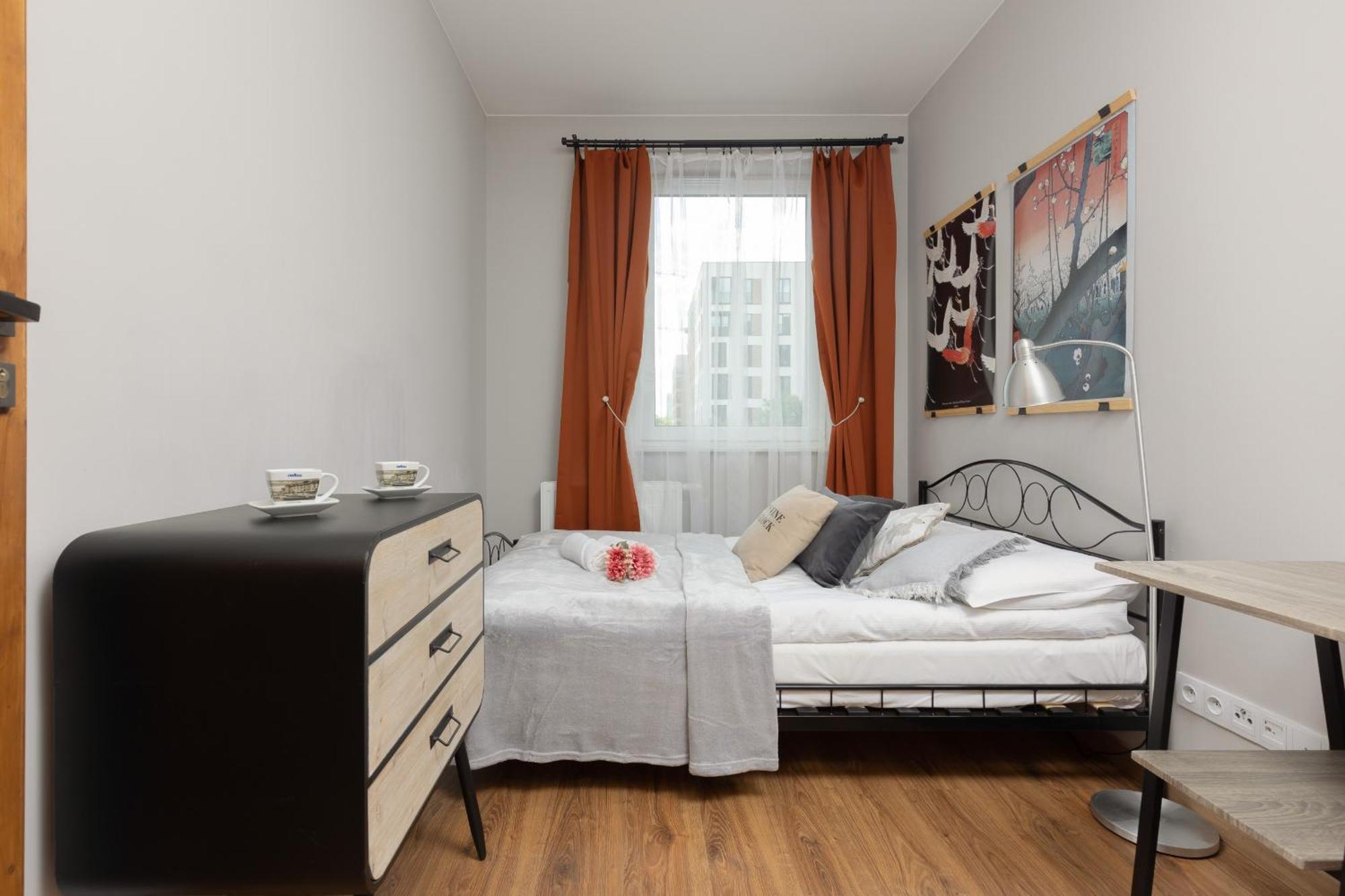 Cozy Three-Bedroom Family Apartment In Warsaw By Noclegi Renters Kültér fotó